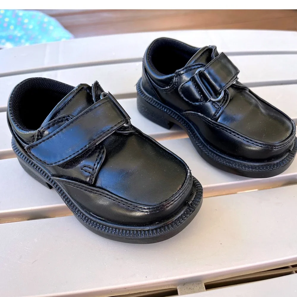 French Toast Boys Black Dress Shoes Uniform School Hook and Loop Size 5M Toddler